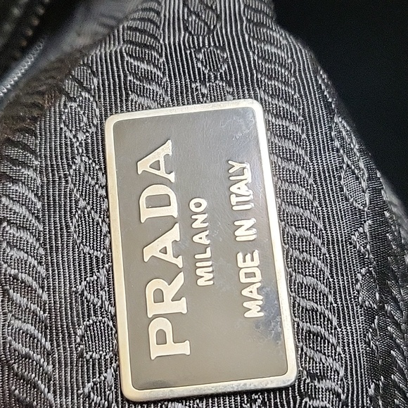 Prada shoulder bag - Picture 14 of 16